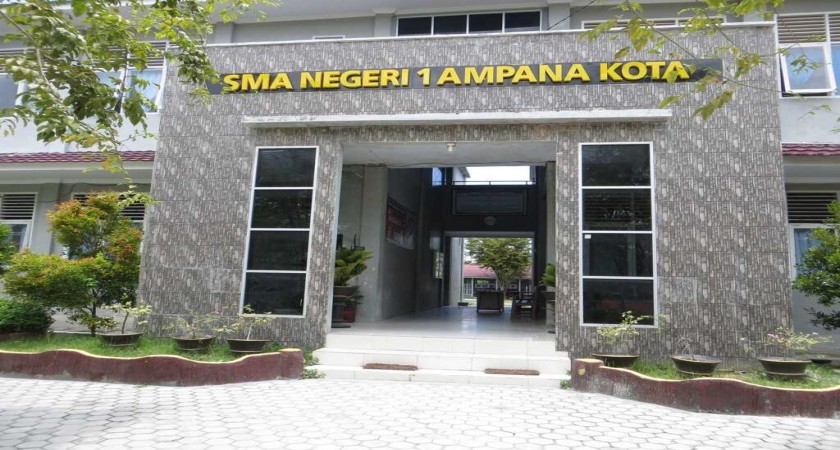 Sejarah Berdirinya SMAN 1 Ampana Kota