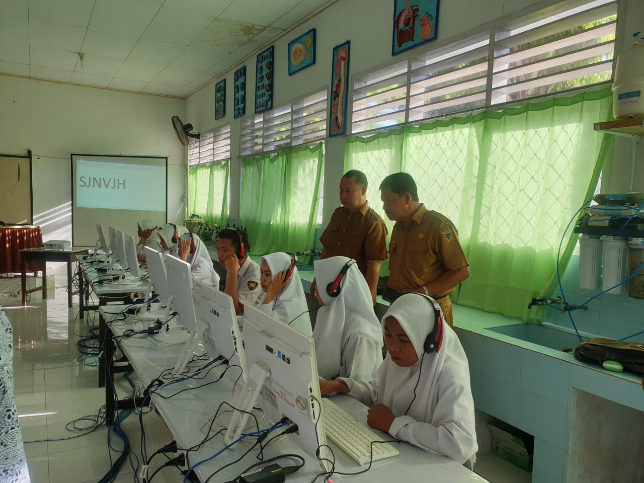 Gladi Bersih UNBK 2020 SMA Negeri 1 Ampana Kota Berjalan lancar.