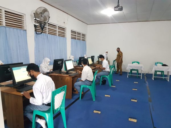 Pelaksanaan ANBK SMAN 1 Ampana Kota Berjalan Lancar.